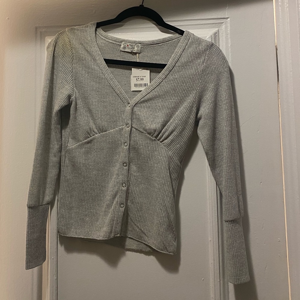 Grey long sleeve, Small